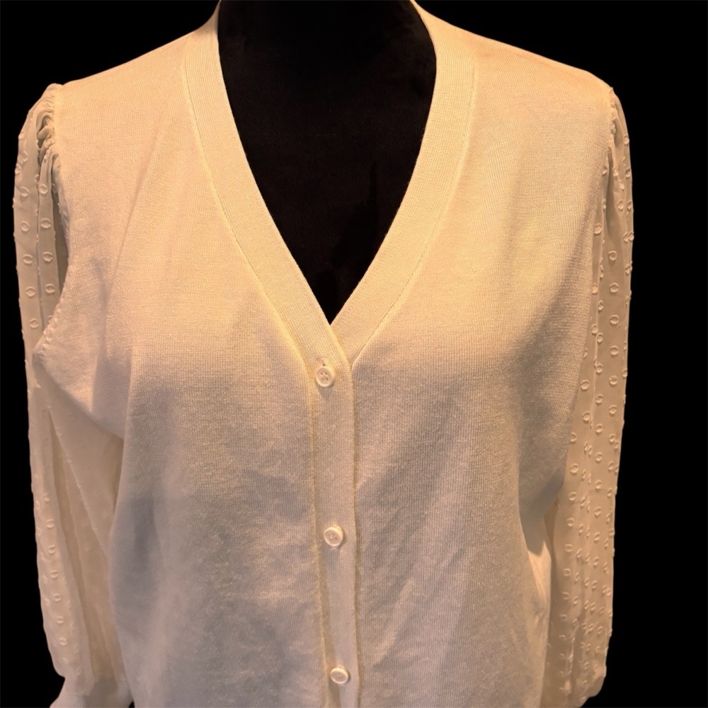 NWT Adrianna Papell White Clip Dot V-NeckCardigan,Medium,Feminine Girly Romantic - Picture 3 of 15